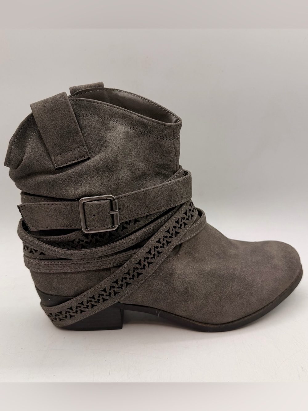 NIB Not Rated Sunami Grey Multi-Strap Buckle Ankle Boots Size 8